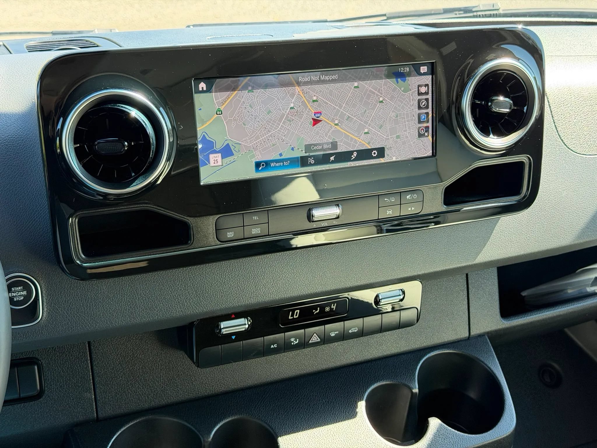 Used 2019 Mercedes-Benz Sprinter 170 image 33