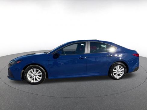 Used 2025 Toyota Camry LE image 8