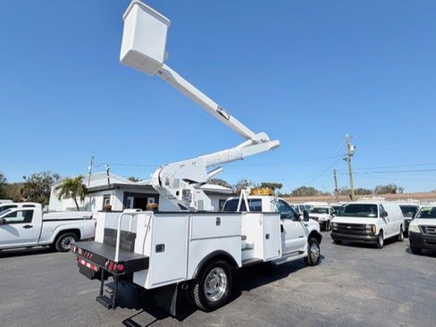 Used 2001 Ford F550 2WD Regular Cab Super Duty image 6