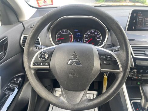 Used 2019 Mitsubishi Eclipse Cross LE AWD/4WD image 18
