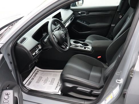 Used 2025 Honda Civic Sport image 5