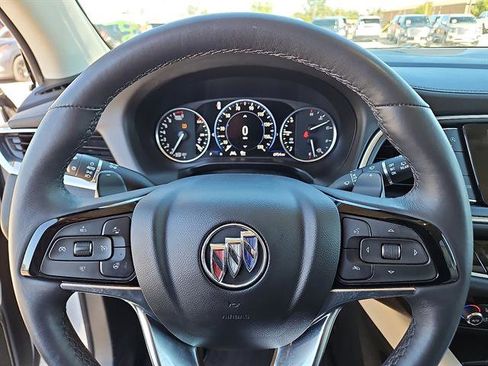 Used 2024 Buick Enclave Avenir w/ Avenir Technology Package image 17