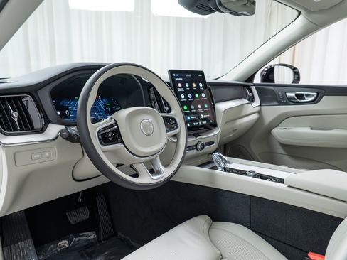 New 2026 Volvo XC60 T8 Ultra w/ Climate Package image 12