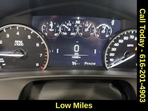 Used 2018 Cadillac CT6 Luxury image 2