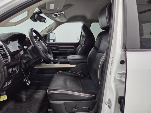 Used 2023 RAM 2500 Laramie AWD/4WD image 10
