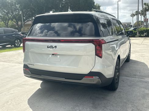 New 2026 Kia Carnival SX FWD image 6
