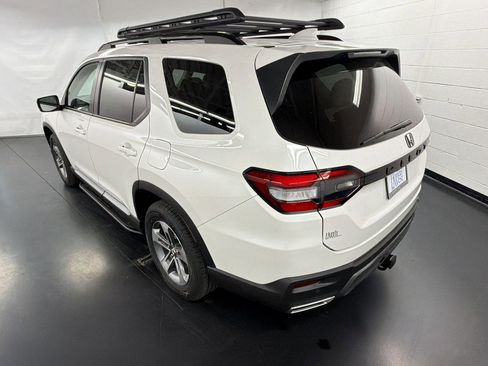 New 2026 Honda Pilot EX-L image 3