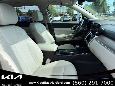 Used 2023 Kia Sorento S w/ Panoramic Sunroof Package AWD/4WD image 11