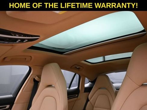 Used 2017 Porsche Panamera 4 AWD/4WD image 34