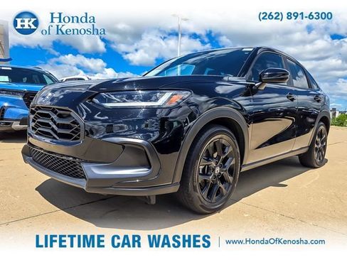 Used 2025 Honda HR-V Sport image 1