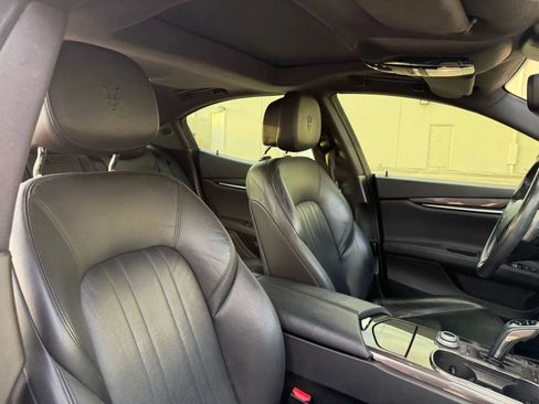 Used 2020 Maserati Ghibli RWD image 15