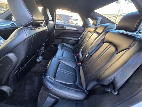 Used 2020 Lincoln MKZ FWD image 16