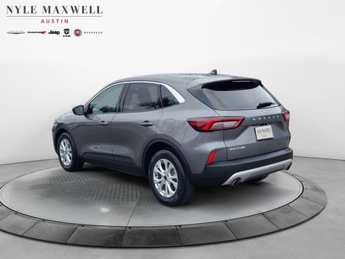 Used 2024 Ford Escape Active image 13
