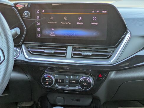 New 2025 Chevrolet Trax RS w/ Driver Confidence Package image 5