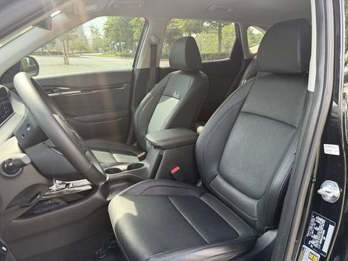Certified 2025 Kia Seltos EX FWD image 14
