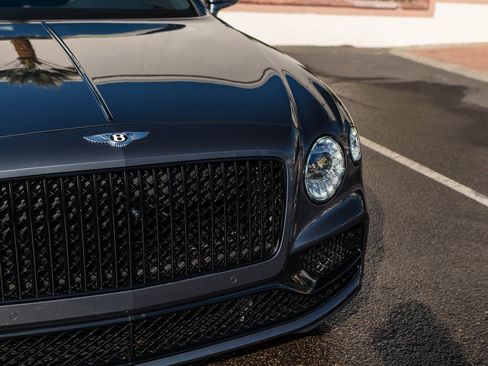 Used 2024 Bentley Flying Spur S V8 image 12