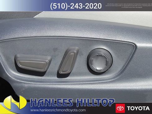 Used 2024 Toyota Tacoma TRD Sport image 13