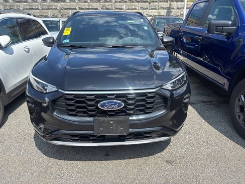 Used 2024 Ford Escape ST-Line w/ Tech Pack #1 AWD/4WD image 3