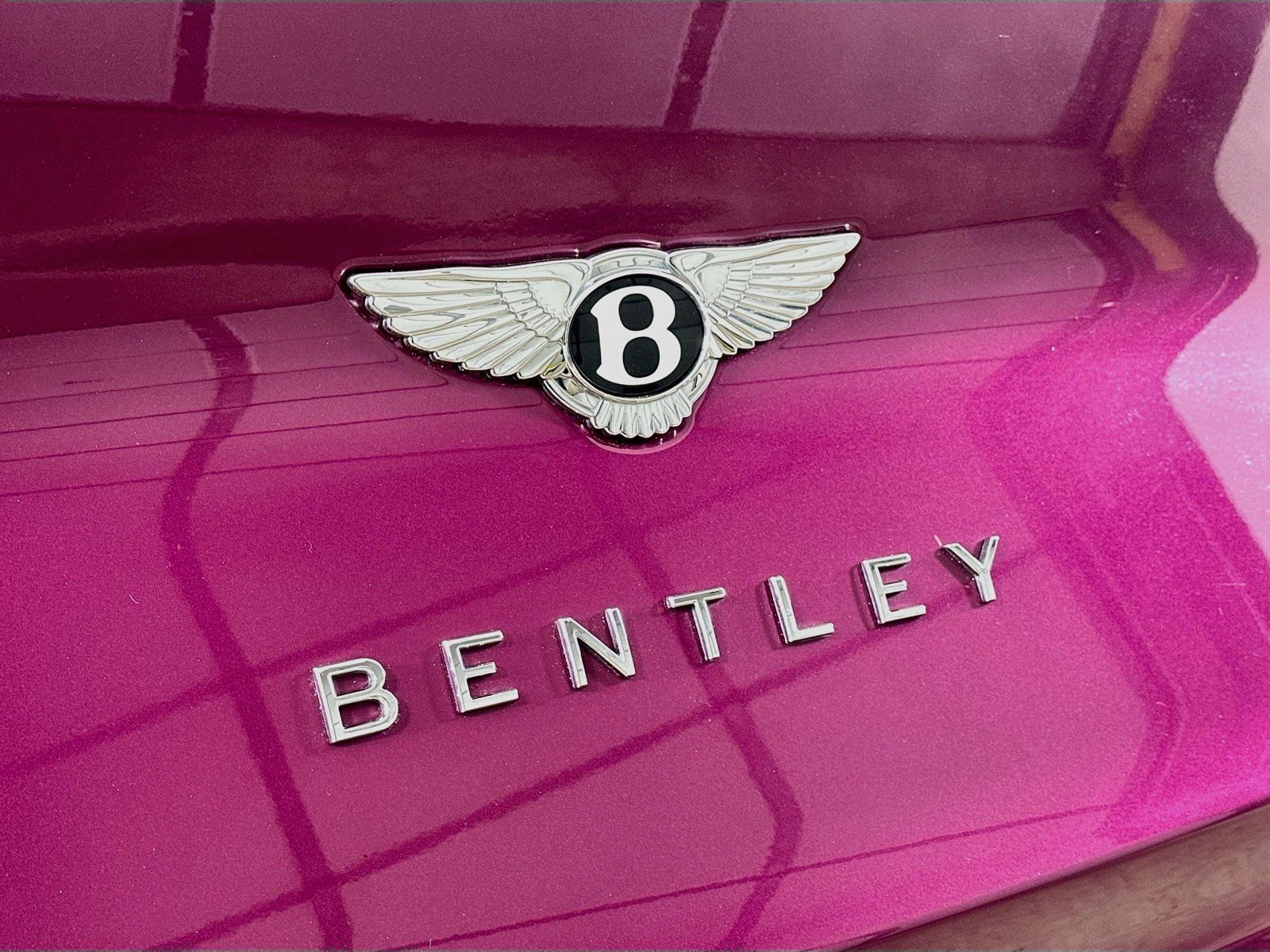 Used 2023 Bentley Bentayga Extended Wheelbase AWD/4WD image 68