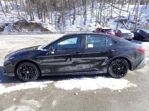 New 2026 Toyota Camry SE image 7