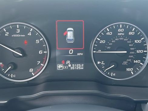 Certified 2024 Subaru Crosstrek 2.0i Premium AWD/4WD image 28