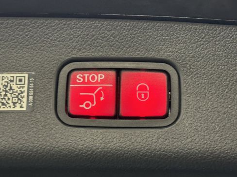 Certified 2025 Mercedes-Benz GLC 350e 4MATIC image 15