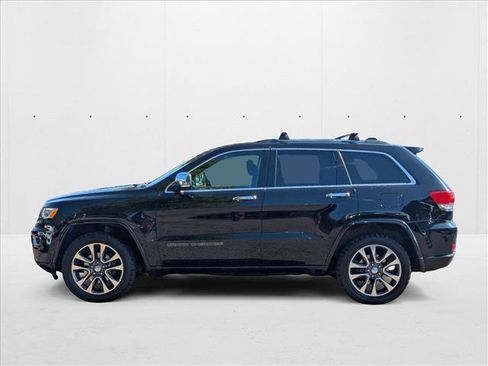 Used 2017 Jeep Grand Cherokee Overland image 9