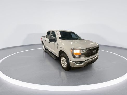 Used 2023 Ford F150 XLT image 2