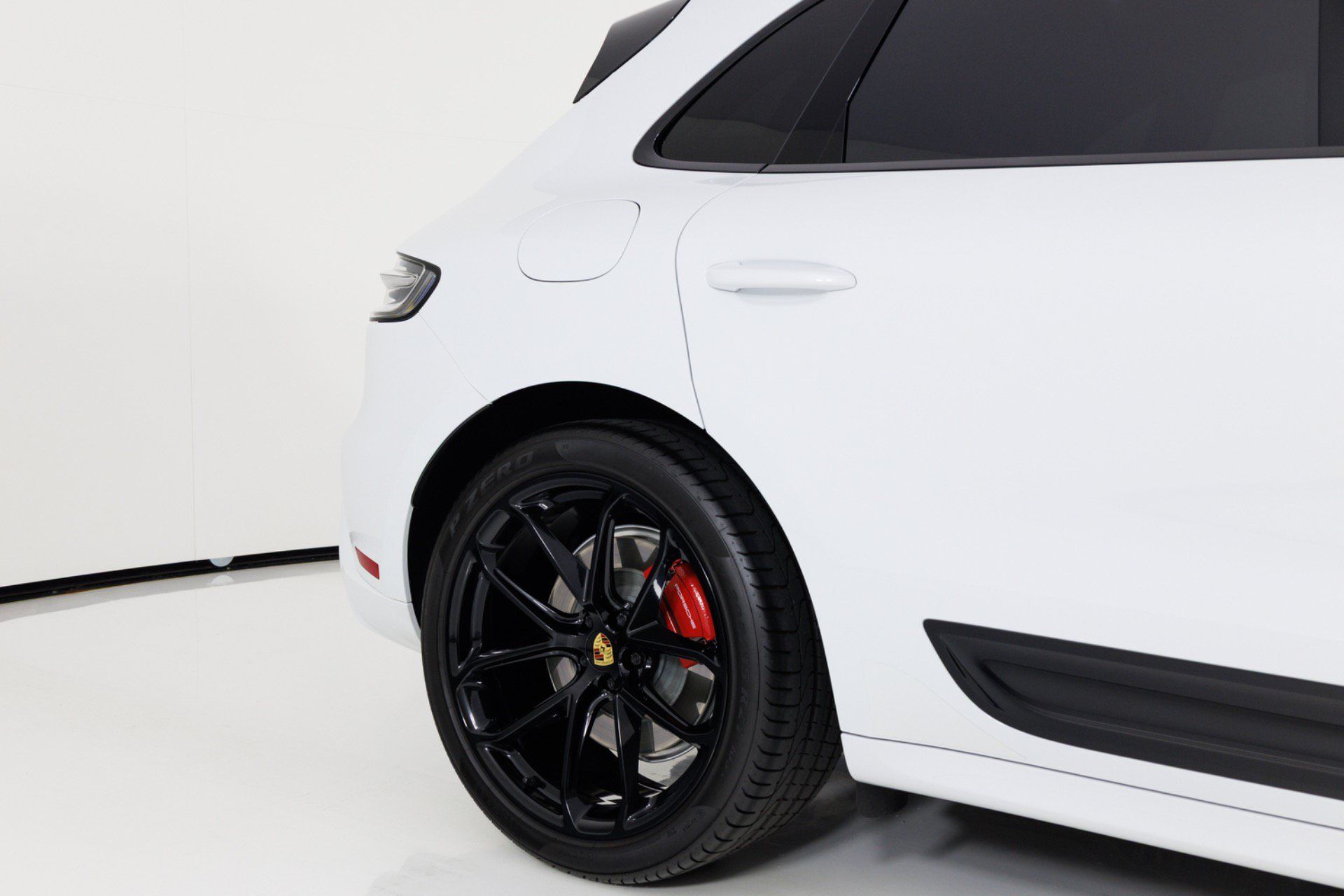 Used 2022 Porsche Macan GTS AWD/4WD image 79