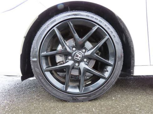 Used 2024 Honda Civic Sport image 9