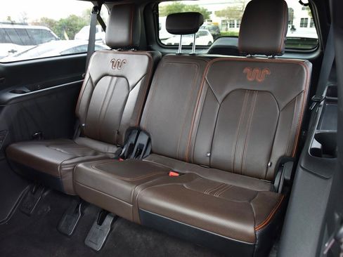 Used 2021 Ford Expedition Max King Ranch image 13