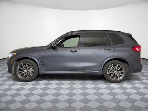 Used 2022 BMW X5 xDrive40i w/ M Sport Package AWD/4WD image 2