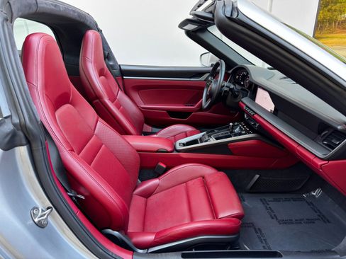 Used 2021 Porsche 911 Targa 4S image 14