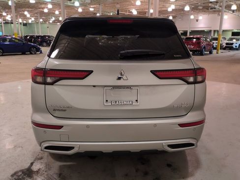 New 2025 Mitsubishi Outlander SEL image 5