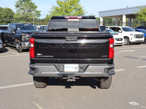 Used 2022 Chevrolet Silverado 2500 LTZ AWD/4WD image 10