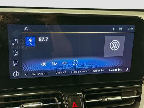 Used 2025 Chevrolet TrailBlazer LT AWD/4WD image 21