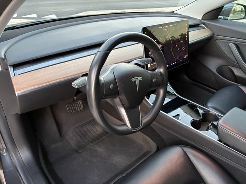Used 2019 Tesla Model 3 Long Range RWD image 8