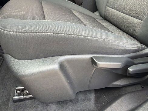 Used 2024 Chevrolet Traverse LS FWD image 13