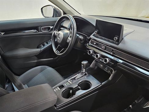 Used 2022 Honda Civic EX image 10