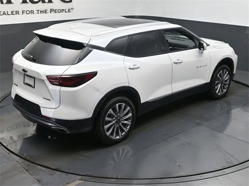 Used 2023 Chevrolet Blazer Premier image 35