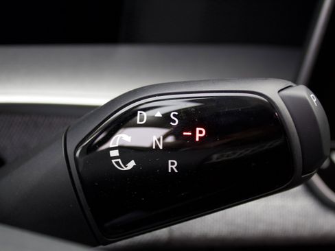 New 2026 Volkswagen Tiguan S image 18