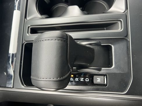 New 2026 Ford F150 Lariat w/ Equipment Group 501A Mid image 22