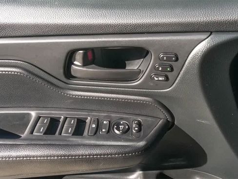 Used 2023 Honda Odyssey Sport image 18