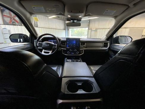 Used 2024 Ford Expedition Max XLT image 20