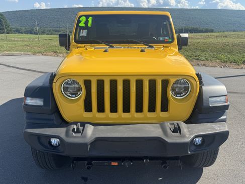 Used 2021 Jeep Wrangler Sport AWD/4WD image 9