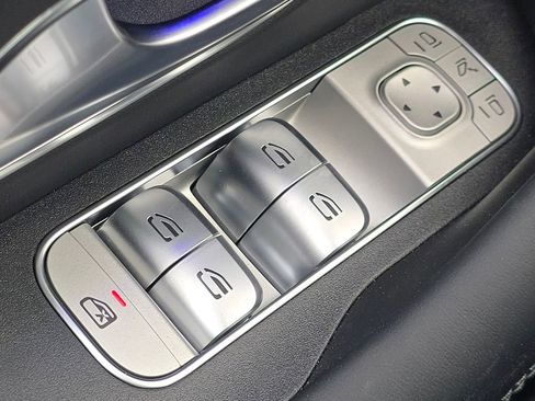 New 2026 Mercedes-Benz GLE 63 AMG S image 28