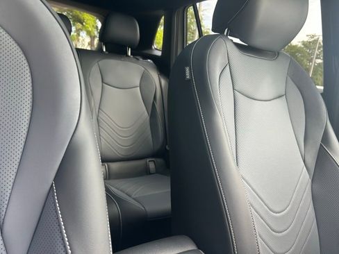New 2026 Volkswagen Tiguan SE R-Line FWD image 38