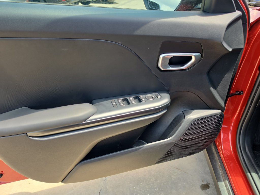New 2026 Kia K4 FWD image 17