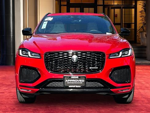 Used 2024 Jaguar F-PACE R-Dynamic S image 2
