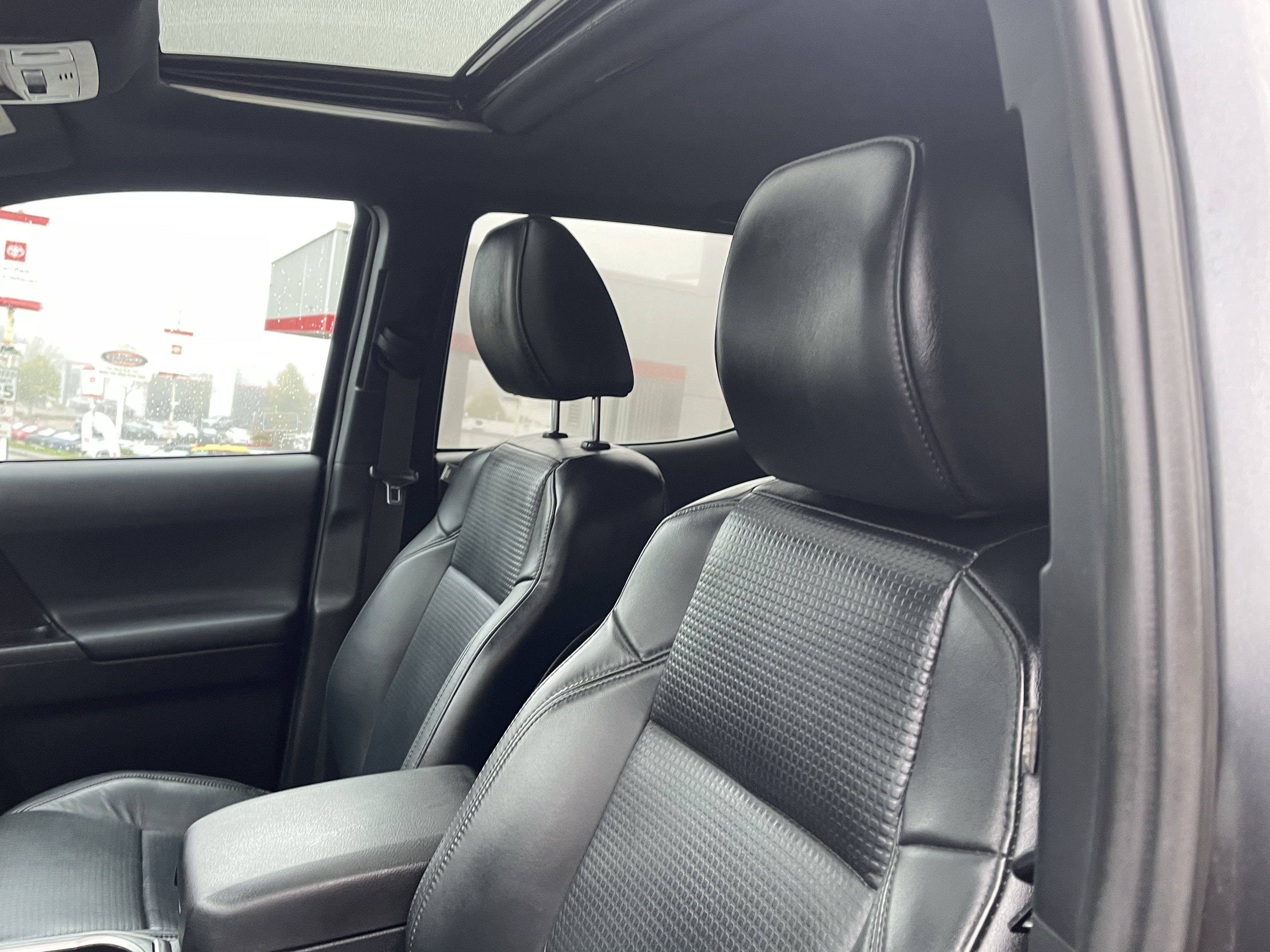 Certified 2020 Toyota Tacoma TRD Off-Road w/ TRD Premium Off Road Package AWD/4WD image 20